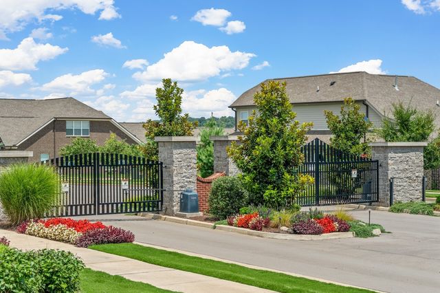 6170 Binns Lane, Hermitage, TN 37076