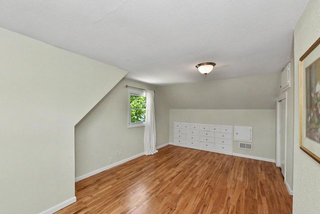 W165N8607 Dardis AVENUE, Menomonee Falls, WI 53051