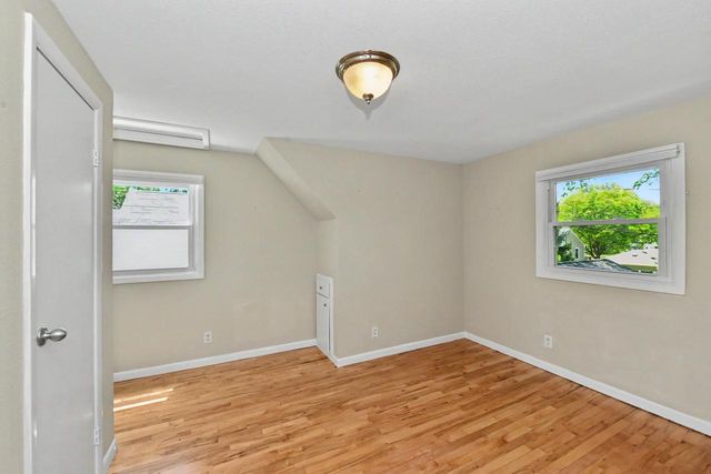 W165N8607 Dardis AVENUE, Menomonee Falls, WI 53051
