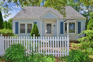 W165N8607 Dardis AVENUE, Menomonee Falls, WI 53051
