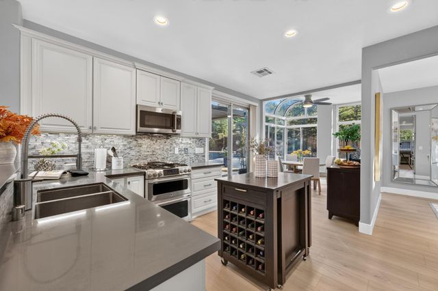 120 Waterboro Sqr, Folsom, CA 95630