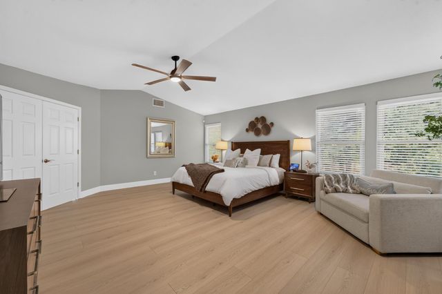 120 Waterboro Sqr, Folsom, CA 95630