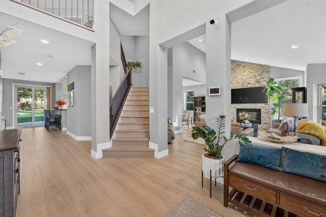 120 Waterboro Sqr, Folsom, CA 95630