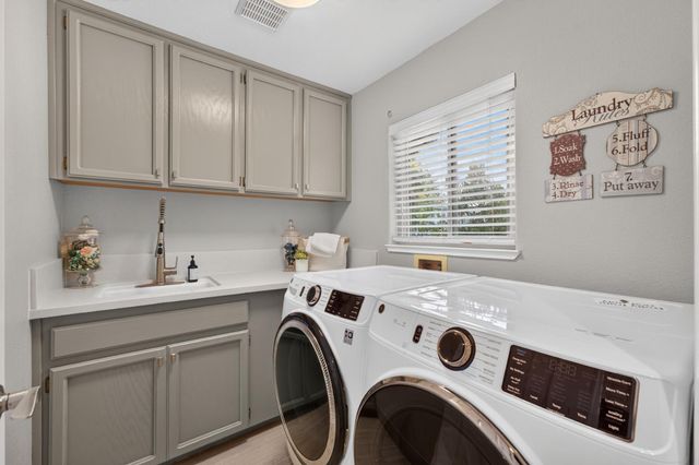120 Waterboro Sqr, Folsom, CA 95630