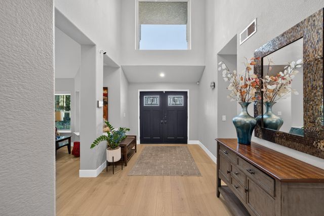 120 Waterboro Sqr, Folsom, CA 95630