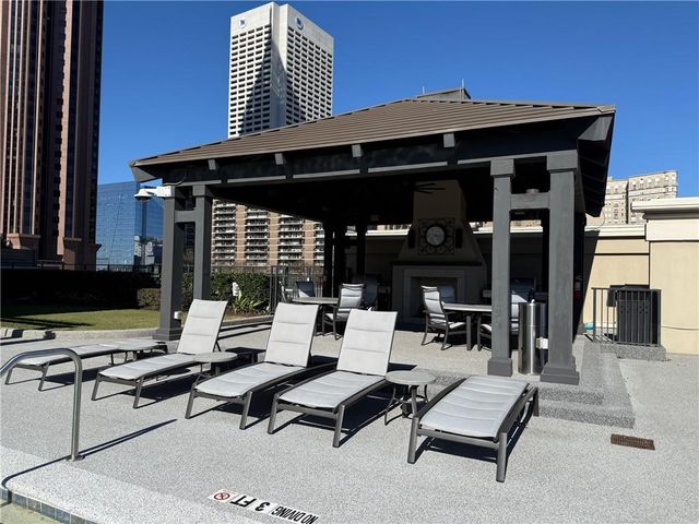 565 Peachtree Street NE 1811, Atlanta, GA 30308