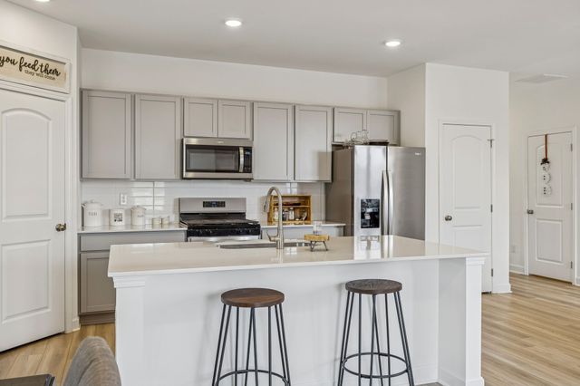 5030 Lawler Ln, Old Hickory, TN 37138