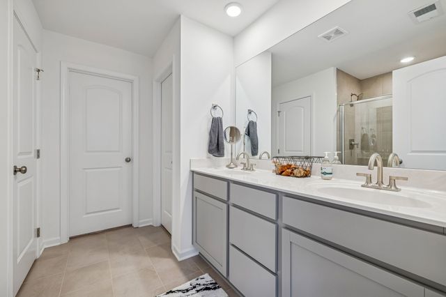 5030 Lawler Ln, Old Hickory, TN 37138