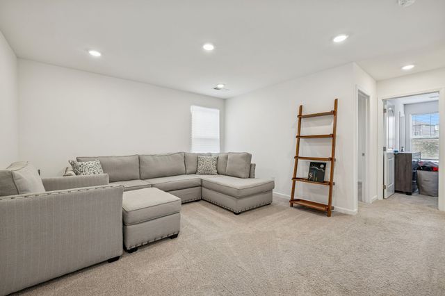 5030 Lawler Ln, Old Hickory, TN 37138