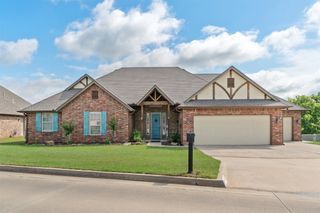 2528 E Bradley Street, Shawnee, OK 74804