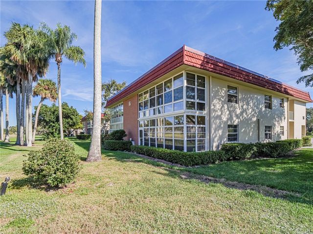 16 Vista Palm Lane 106, Vero Beach, FL 32962
