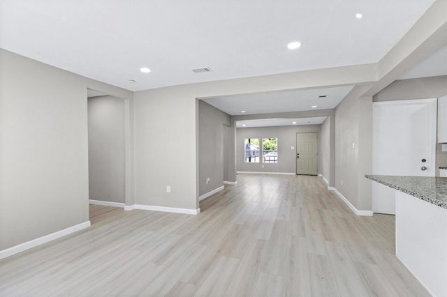 4114 Hoffman Street, Houston, TX 77026