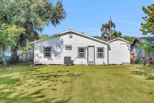 4114 Hoffman Street, Houston, TX 77026