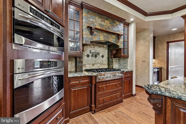 19879 MELLON CIR, Ashburn, VA 20147