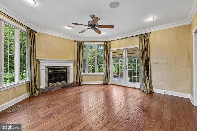 19879 MELLON CIR, Ashburn, VA 20147