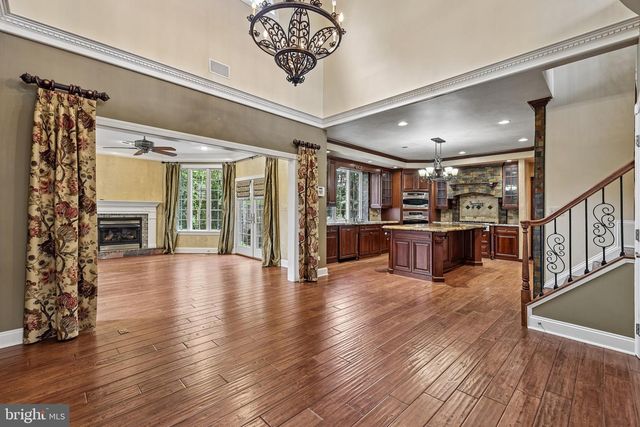 19879 MELLON CIR, Ashburn, VA 20147