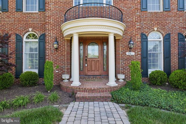 19879 MELLON CIR, Ashburn, VA 20147