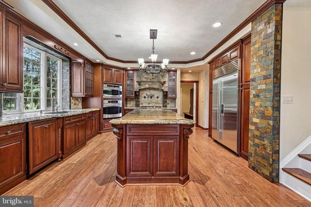 19879 MELLON CIR, Ashburn, VA 20147