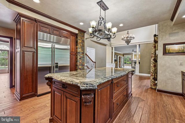 19879 MELLON CIR, Ashburn, VA 20147