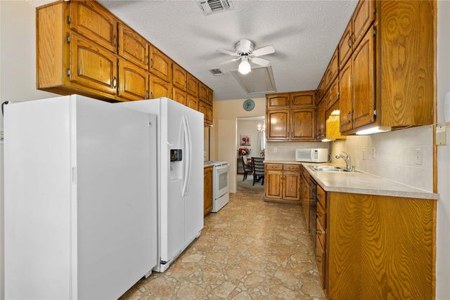 2308 Dartmore Street, Brownwood, TX 76801