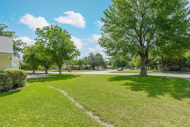 2308 Dartmore Street, Brownwood, TX 76801