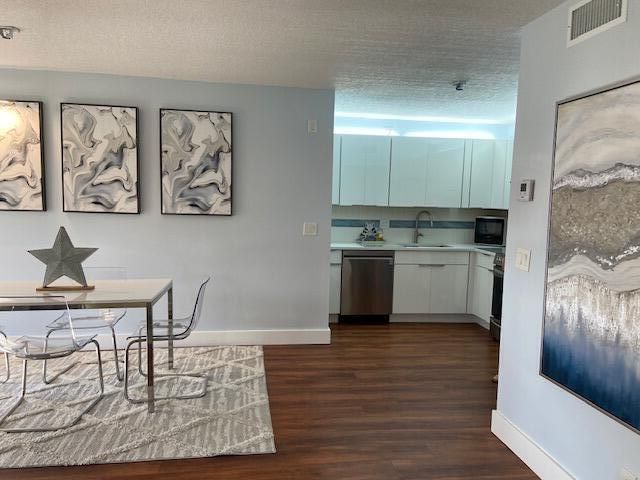 3526 La Palmas Court D-1, Greenacres, FL 33463