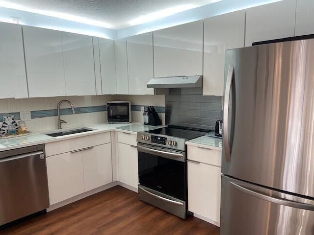 3526 La Palmas Court D-1, Greenacres, FL 33463