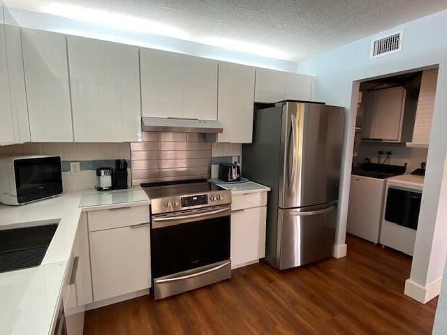 3526 La Palmas Court D-1, Greenacres, FL 33463