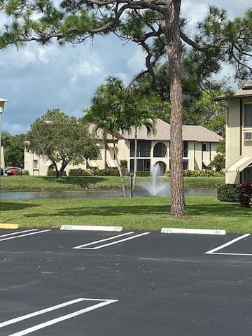 3526 La Palmas Court D-1, Greenacres, FL 33463