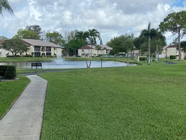 3526 La Palmas Court D-1, Greenacres, FL 33463