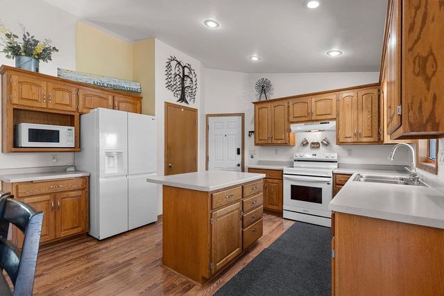 N9443 HANDEL DRIVE, Appleton, WI 54915