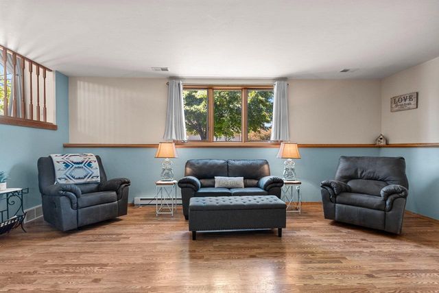 N9443 HANDEL DRIVE, Appleton, WI 54915