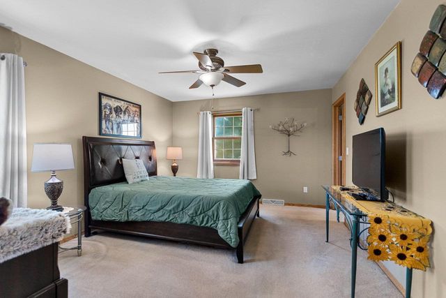 N9443 HANDEL DRIVE, Appleton, WI 54915
