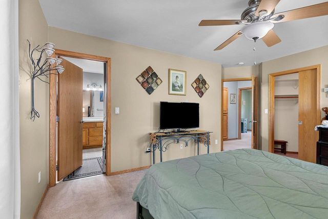 N9443 HANDEL DRIVE, Appleton, WI 54915