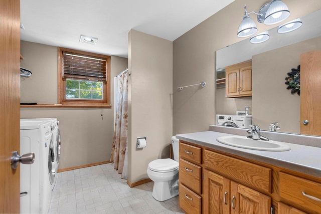 N9443 HANDEL DRIVE, Appleton, WI 54915