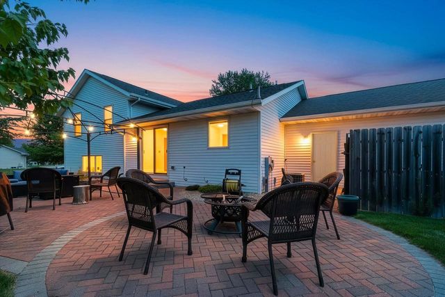 N9443 HANDEL DRIVE, Appleton, WI 54915