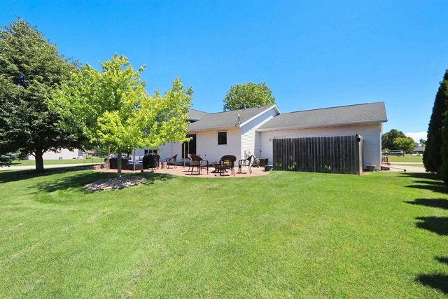 N9443 HANDEL DRIVE, Appleton, WI 54915