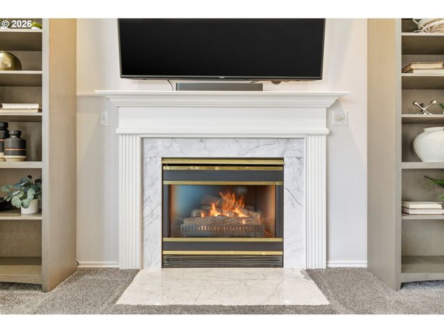 2652 Sw PHYLLIS Dr, Gresham, OR 97080