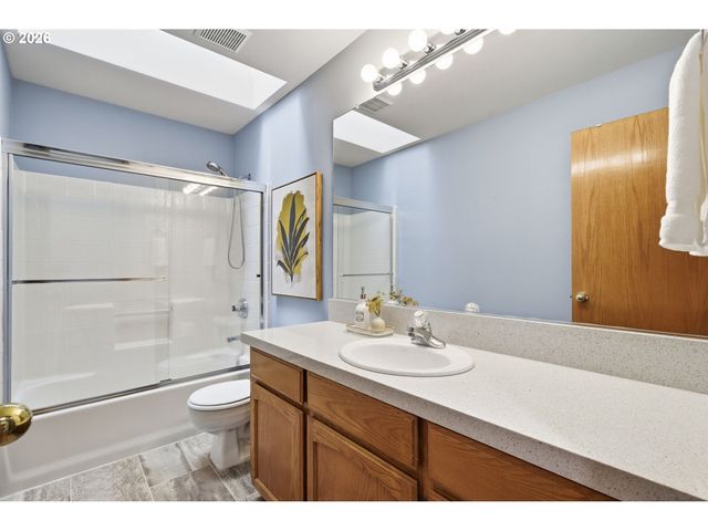 2652 Sw PHYLLIS Dr, Gresham, OR 97080