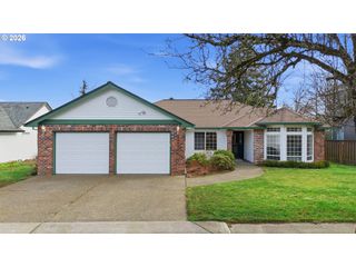 2652 Sw PHYLLIS Dr, Gresham, OR 97080