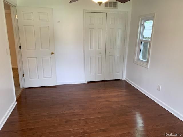 18334 Irving Street, Livonia, MI 48152