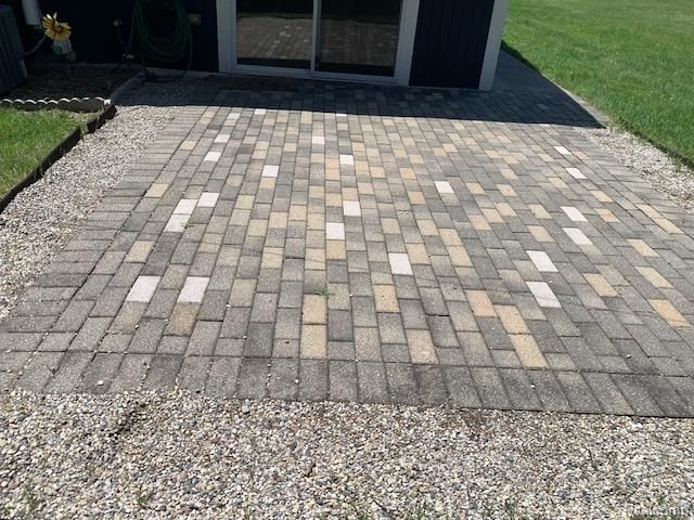 18334 Irving Street, Livonia, MI 48152
