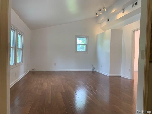 18334 Irving Street, Livonia, MI 48152