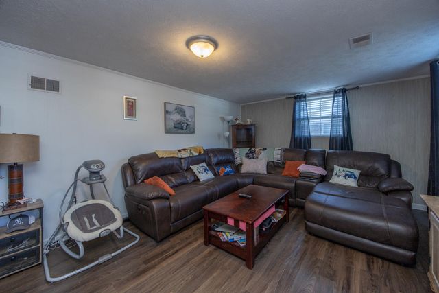 128 Cherokee Drive, Winchester, KY 40391