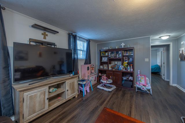 128 Cherokee Drive, Winchester, KY 40391