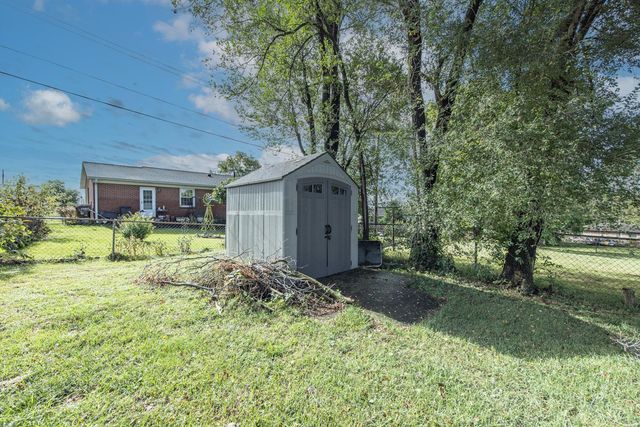 128 Cherokee Drive, Winchester, KY 40391