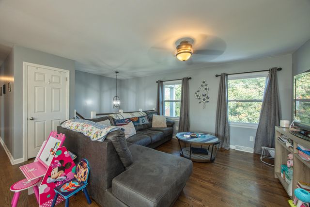 128 Cherokee Drive, Winchester, KY 40391