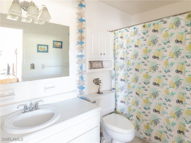 3325 Airport RD N E8, Naples, FL 34105