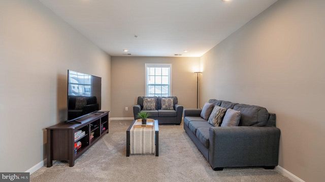 12610 ROSENCRANS DR, Hagerstown, MD 21740