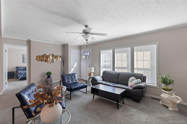 4939 Venice Circle, Northville, MI 48167